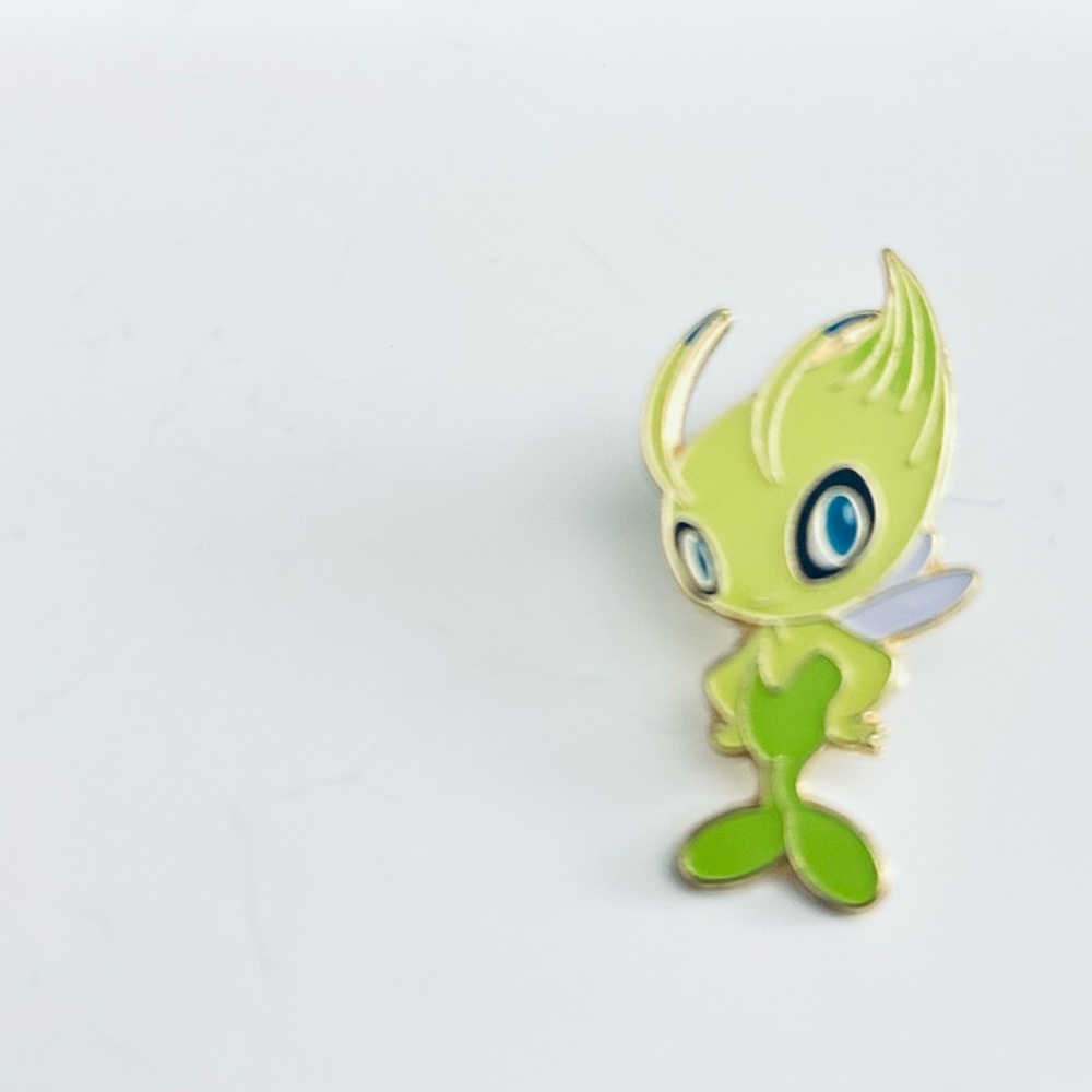 Pokemon Mythical Collection Celebi Pin (Adults/Children-Unisex)